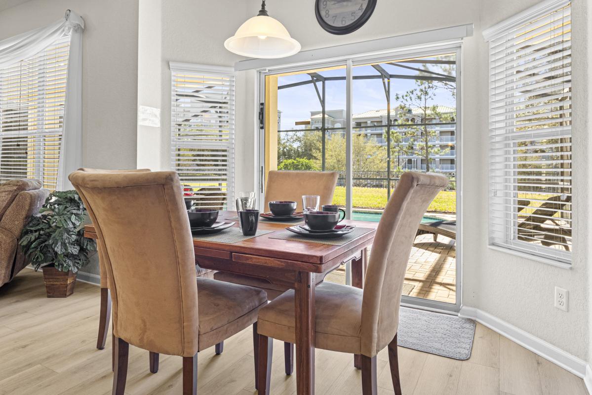 Breakfast Area off Kitchen
