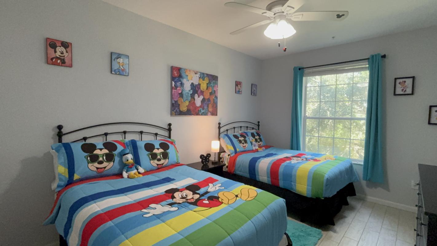 2nd bed with double beds 