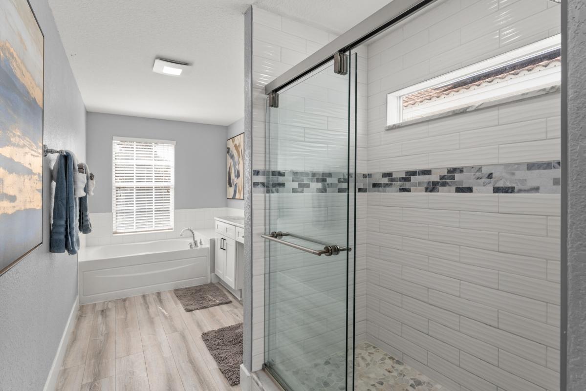 Main master bathroom