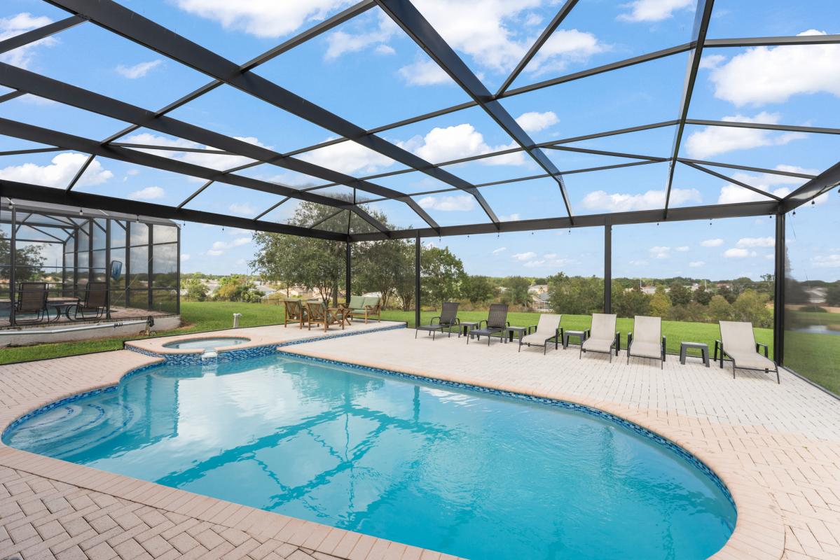 Shade or sun all day long