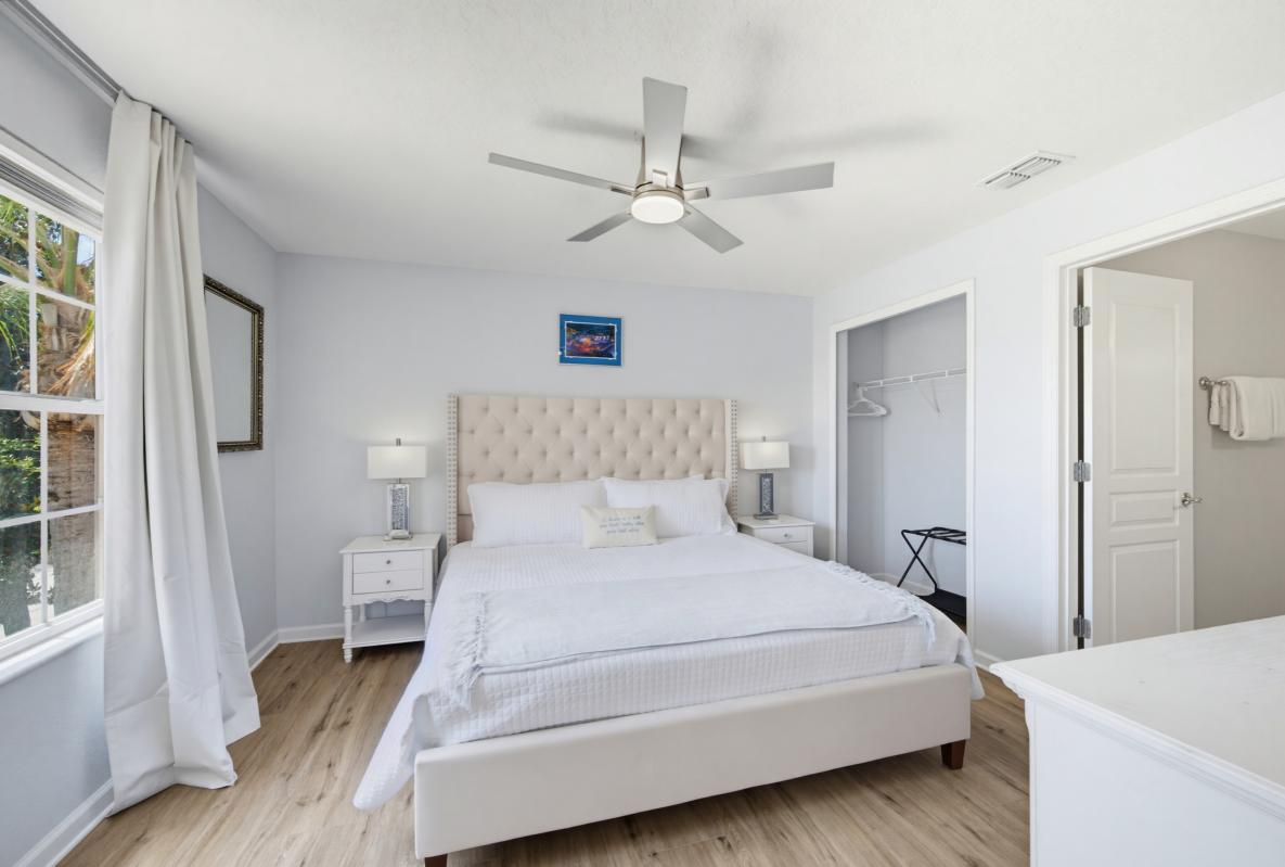 Upstairs King Bedroom w/ En-Suite